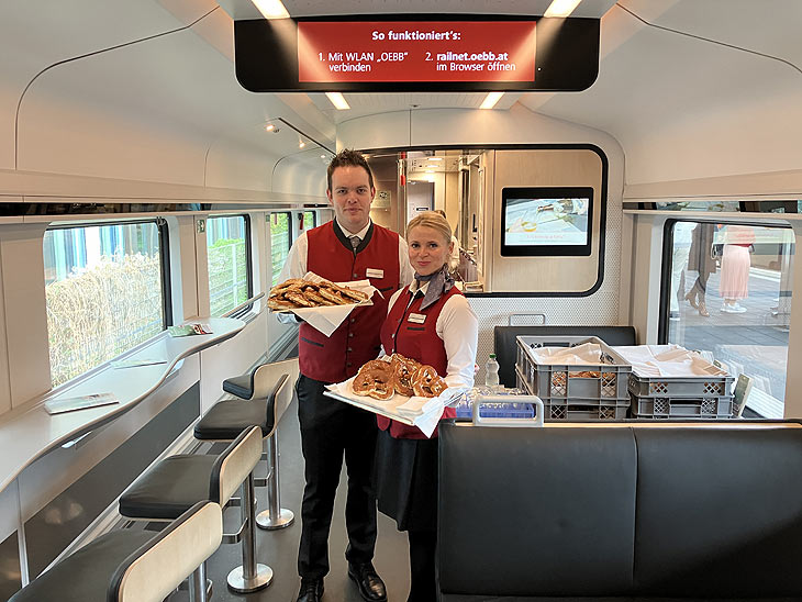 Railjet 2.Gen Bordrestaurant bei der Premierenfahrt (&copy;Foto: Marikka-Laila Maisel)
